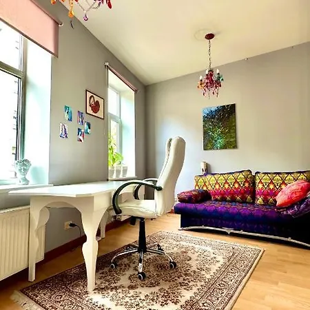 Artistic, Colorful With Free Parking Apartment Riga